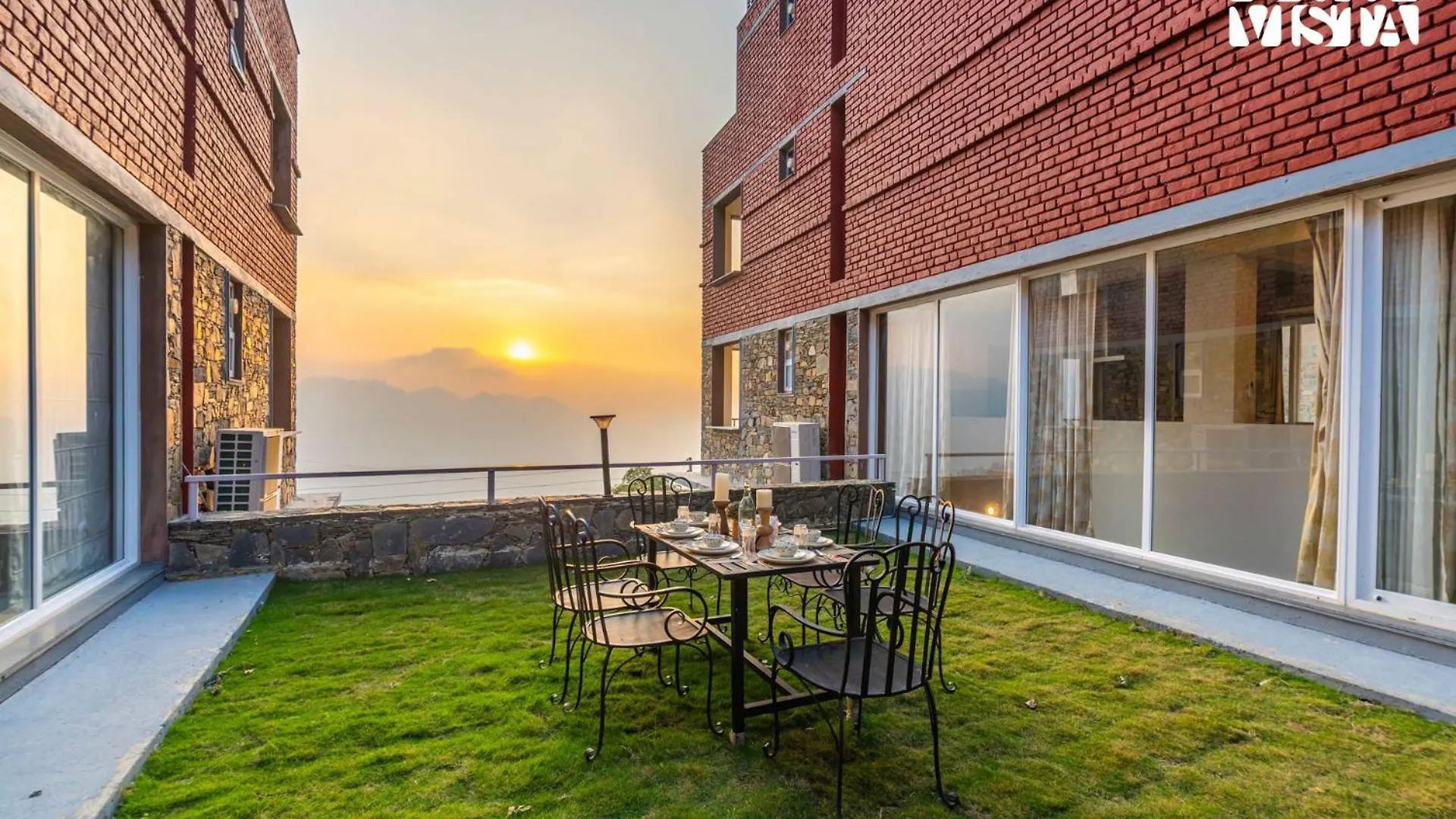 Stayvista At Elm - Elysium Estate With Complimentary Hi-Tea, Hill View, Lawn Shimla Villa